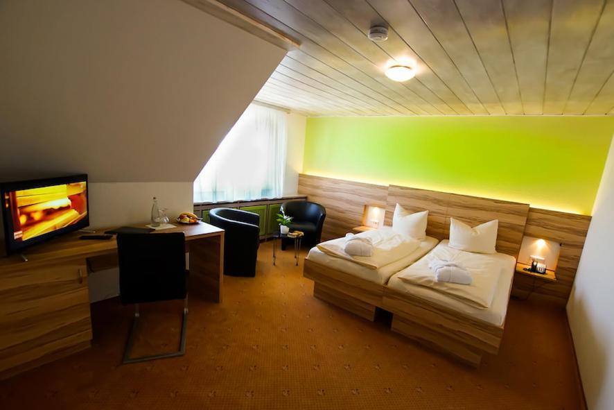 Hotel Traube Loßburg Kültér fotó