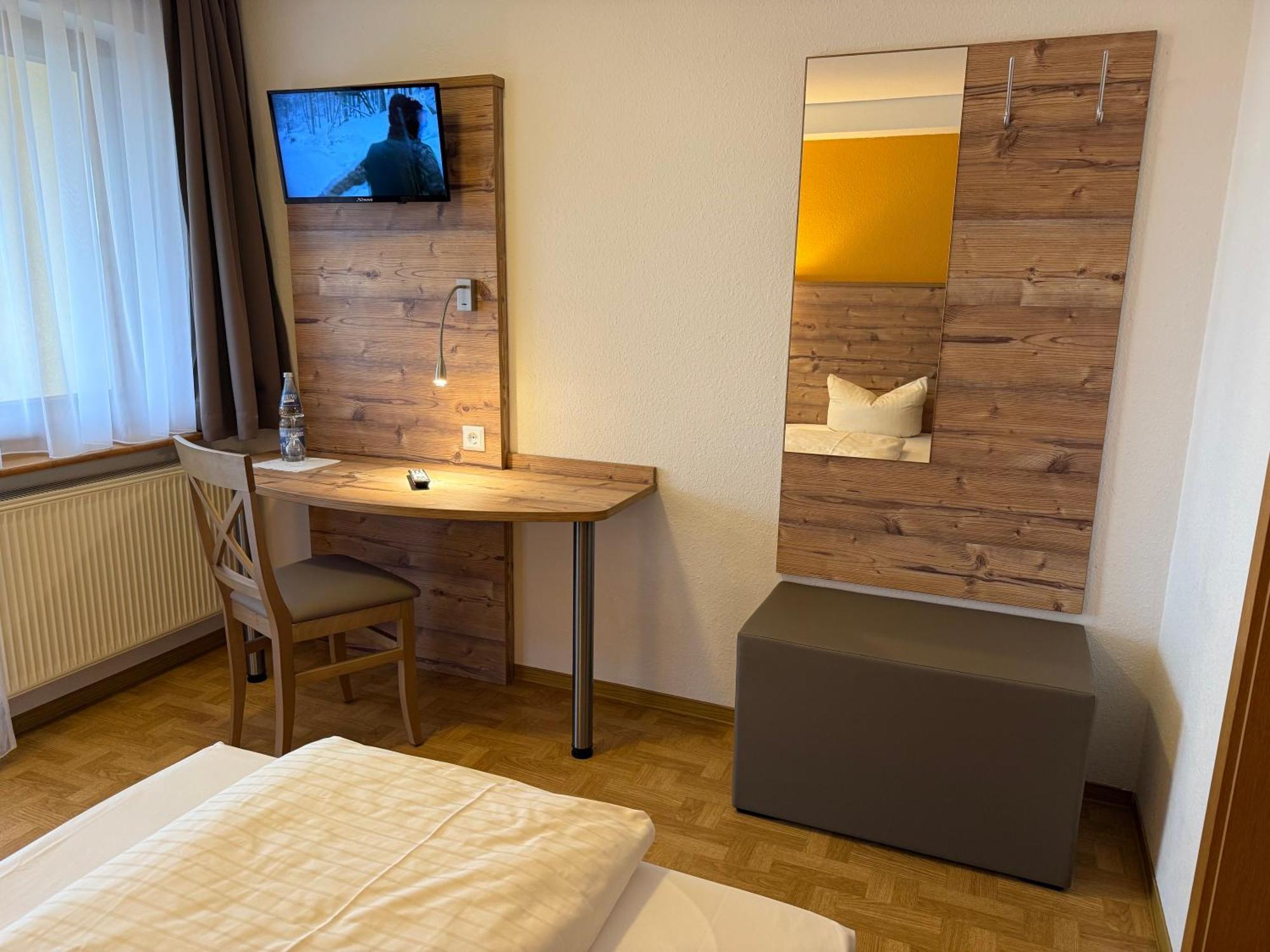Hotel Traube Loßburg Kültér fotó